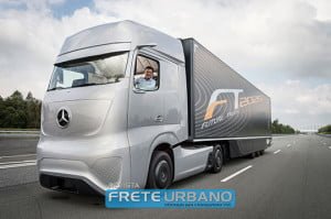 Mercedes-Benz do Brasil comemora 60 anos com olhos para o futuro