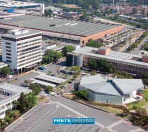 Vista da fábrica da Mercedes-Benz em São Bernardo do Campo