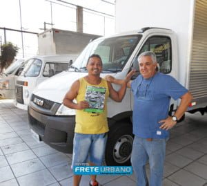 Paulo Dalessio fechando négocio com Francisco Chagas Barbosa