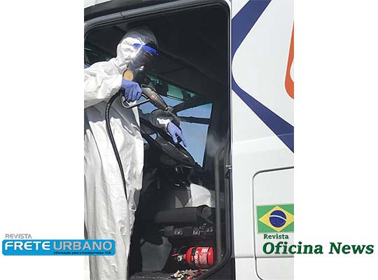 Caminhoneiros recebem desinfecção das cabinas, kits de higiene e alimentação