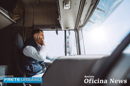 Atitudes que geram mais multas no trânsito