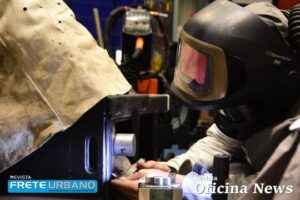 Mercedes-Benz opera customização de chassis de ônibus e veículos CKD