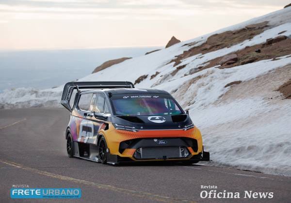 Ford Transit SuperVan 4.2 bate recorde em Nürburgring